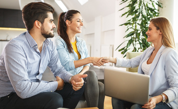 في مكتب جلوبال شاتر